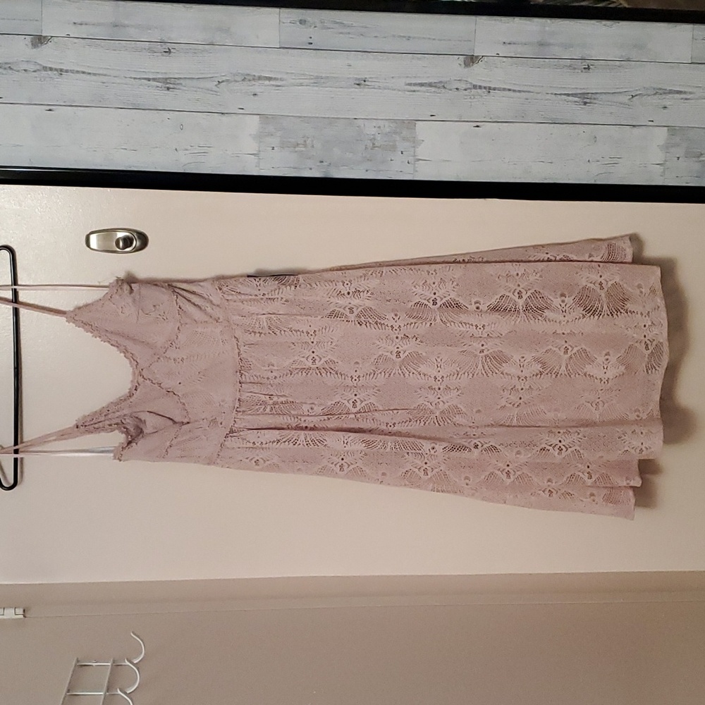 Ballet pink lace midi dress - Lined - Size M